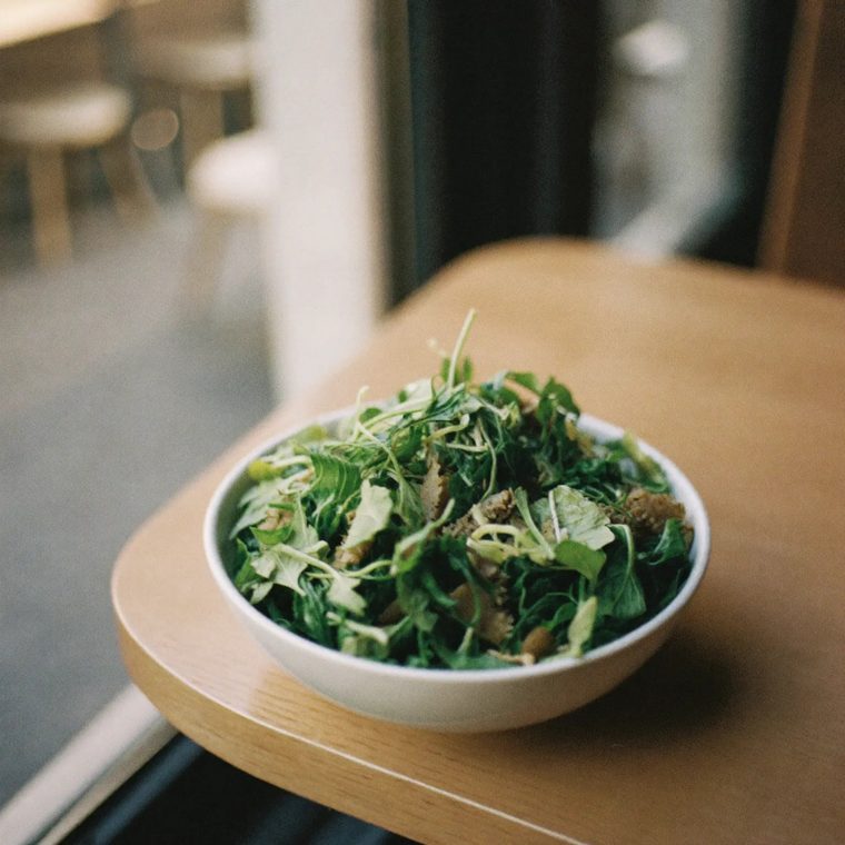 A grain and leaf salad bowl